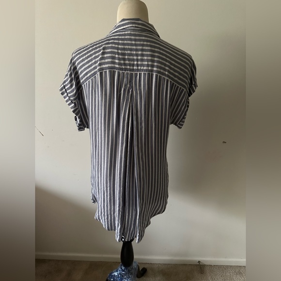 Sonoma Metallic Stripe Short Sleeve Dolman Top gray /White Women’s medium - Picture 6 of 11